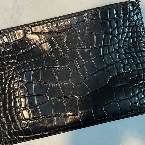 Givenchy embossed leather pouch - Picture 2 of 6